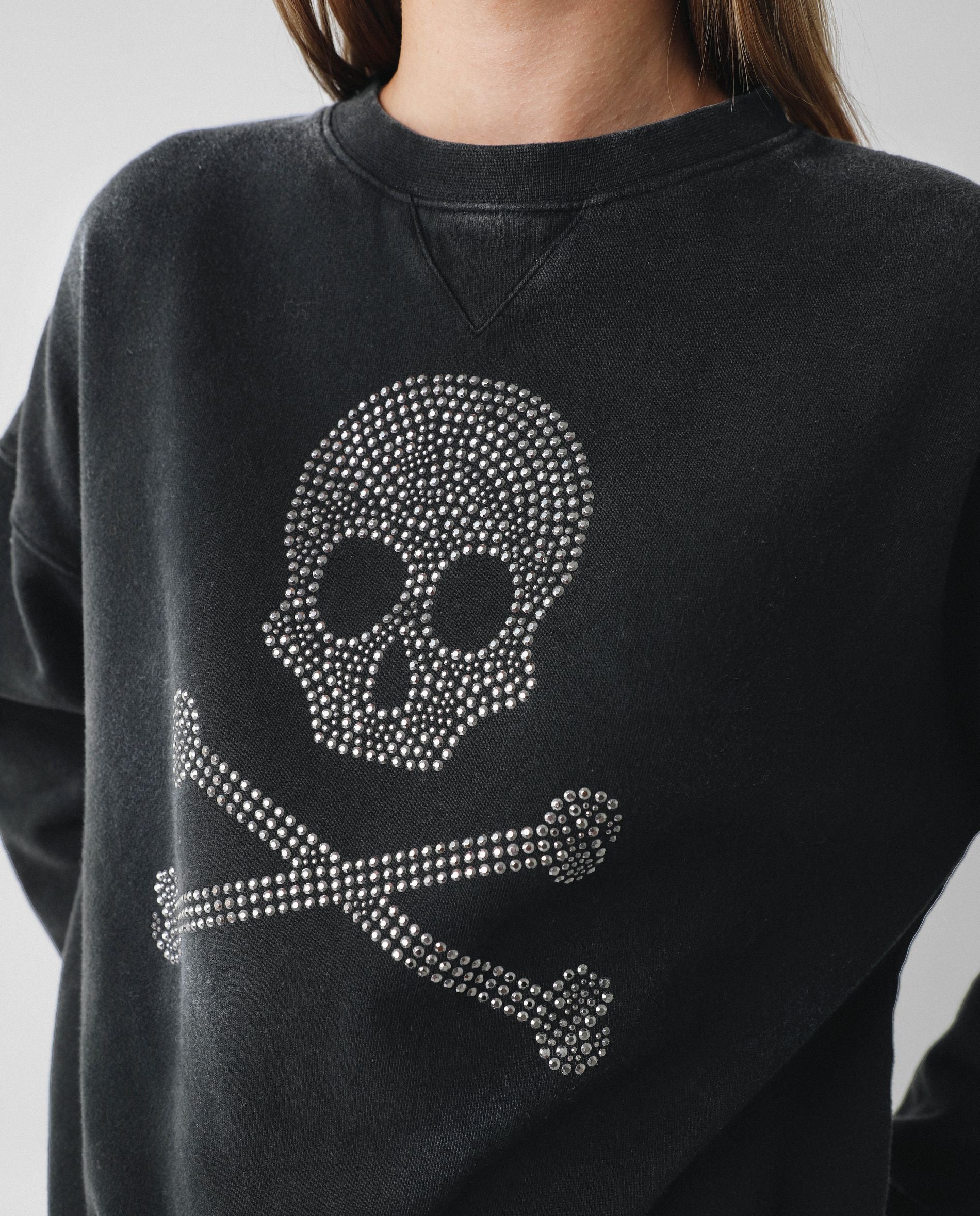SWEATSHIRT WITH SKULL LOGO AND STUDS - Image 4